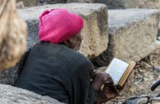 Молитва для утешения в скорби безденежья