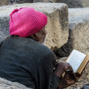 Молитва для утешения в скорби безденежья